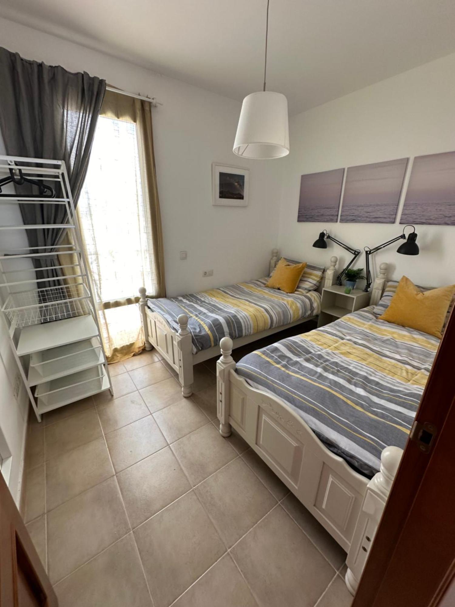 Casa Amarillo Del Sol Villa Playa Blanca  Eksteriør billede